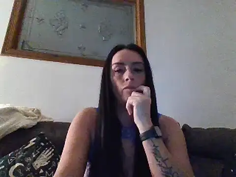 Layla Gilf Mae online show from February 21, 8:16 pm