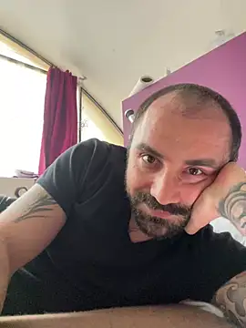 morfeoX online show from February 26, 1:30 pm