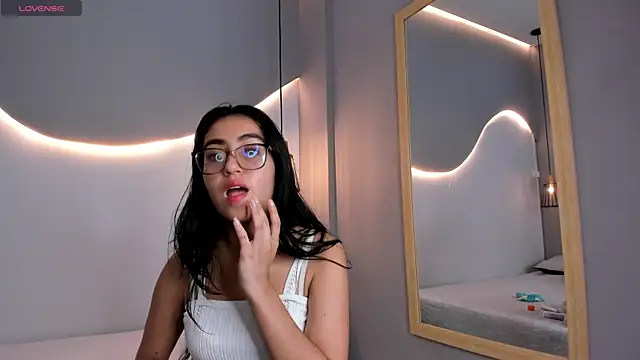 lucelly 15 online show from October 5, 11:41 am