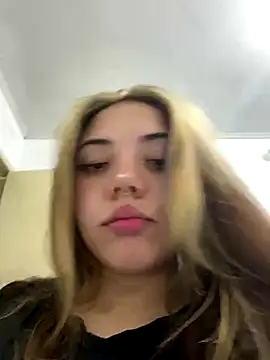 Snapshot of _ivyginger chatting on November 23, 3:17 am ivyginger online show from November 23, 3:17 am