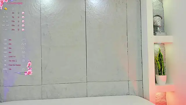 Snapshot of MiaMistrex chatting on October 5, 4:00 am MiaMistrex online show from October 5, 4:00 am