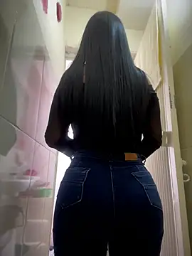 Naatalia online show from July 4, 8:04 pm