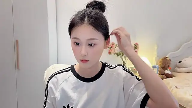 Cassie-20 online show from June 6, 9:14 am
