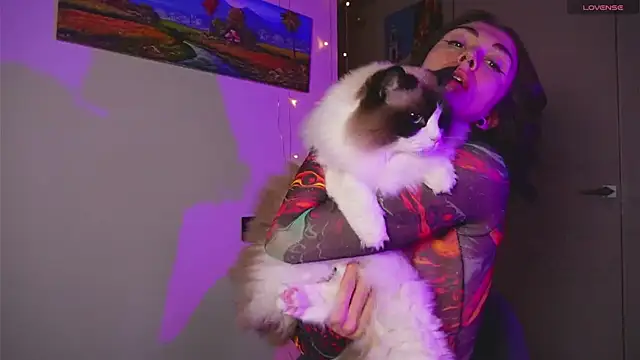 Limy Sweet online show from January 19, 8:40 am