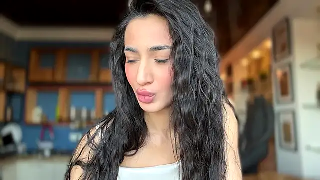 alissadreams online show from October 13, 10:37 am