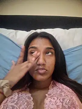 indianpink lips online show from November 7, 11:10 am