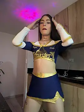 Snapshot of candycami19 chatting on April 8, 12:54 am candycami19 online show from April 8, 12:54 am