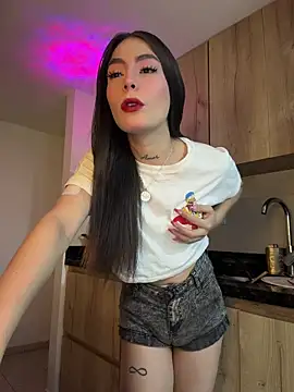 candycami19 online show from May 4, 7:04 am