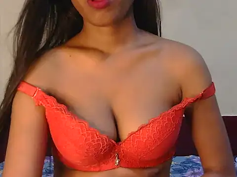 Riyaa Kaur online show from April 28, 8:47 pm