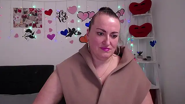 DianaMGG online show from March 2, 12:22 pm