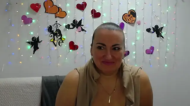 DianaMGG online show from March 5, 6:12 am