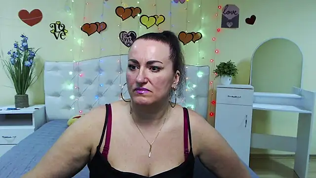 DianaMGG online show from March 12, 6:40 am