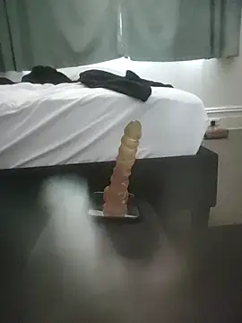 MystiqueRider online show from September 27, 11:10 pm