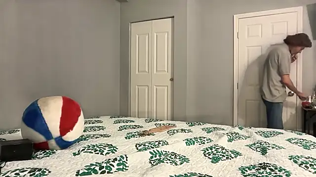 Snapshot of greekmythics chatting on November 26, 12:55 am greekmythics online show from November 26, 12:55 am