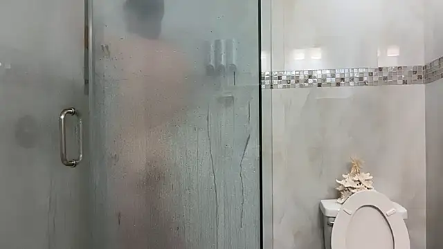 Snapshot of greekmythics chatting on December 2, 2:39 am greekmythics online show from December 2, 2:39 am