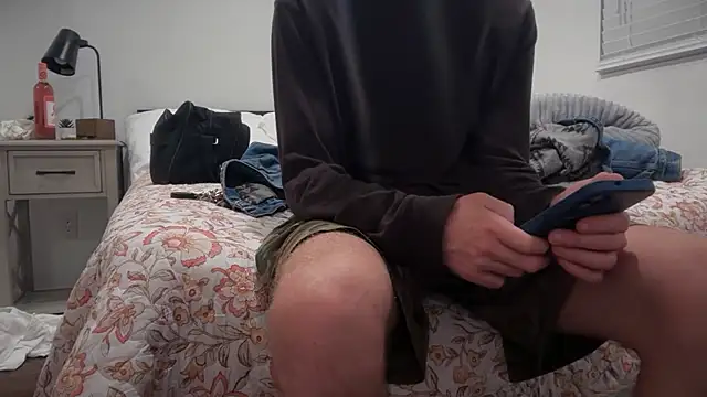 Snapshot of greekmythics chatting on December 20, 1:45 am greekmythics online show from December 20, 1:45 am