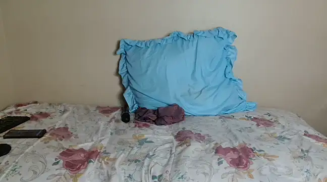 Karishma99  online show from February 14, 10:04 pm