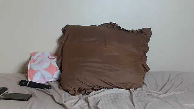 Karishma99  online show from February 26, 5:07 pm