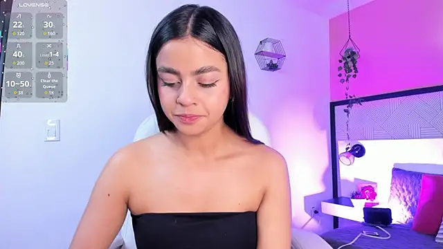 Snapshot of Bella_walker_ chatting on March 20, 8:03 pm Bella walker online show from March 20, 8:03 pm