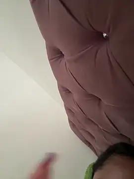Snapshot of SofiaBennett_ chatting on February 21, 3:35 pm SofiaBennett online show from February 21, 3:35 pm
