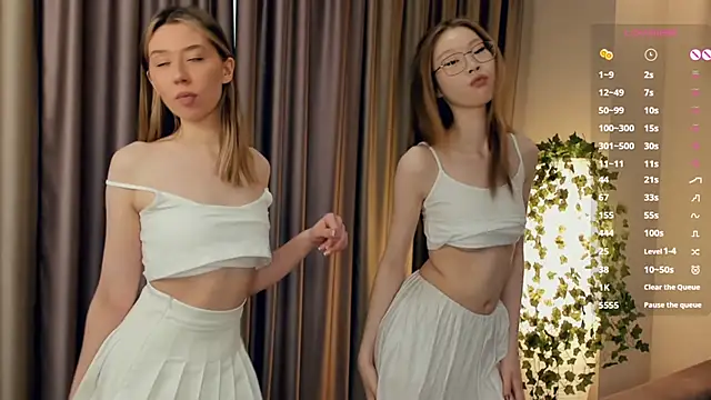 Snapshot of HarrietCopp chatting on February 14, 9:13 am HarrietCopp online show from February 14, 9:13 am