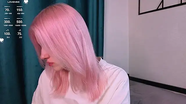 EdlaHewell online show from January 16, 1:09 am