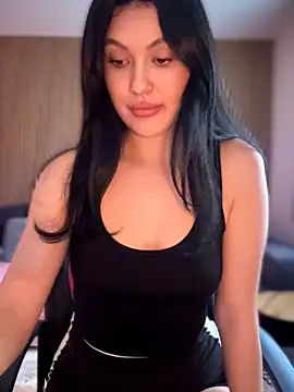 YoungHotMilf97 online show from February 9, 8:40 am