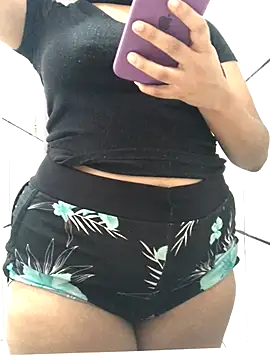 gatinha 18 online show from November 4, 1:21 pm