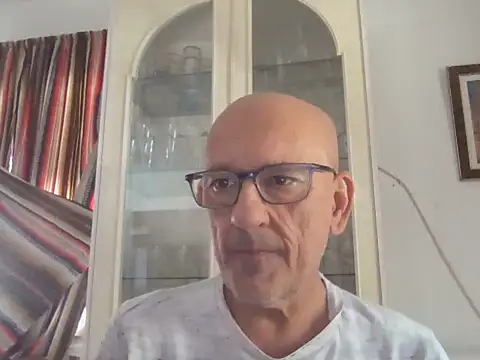 Snapshot of llopaco chatting on September 26, 12:20 pm llopaco online show from September 26, 12:20 pm