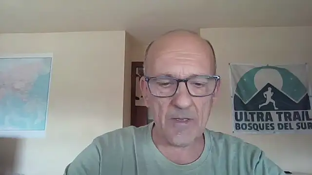 Snapshot of llopaco chatting on October 12, 10:14 am llopaco online show from October 12, 10:14 am