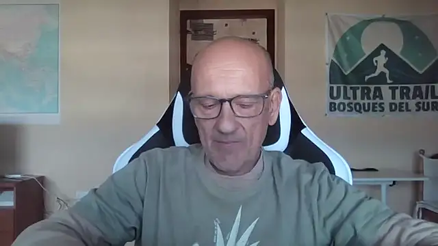 Snapshot of llopaco chatting on November 2, 1:24 pm llopaco online show from November 2, 1:24 pm