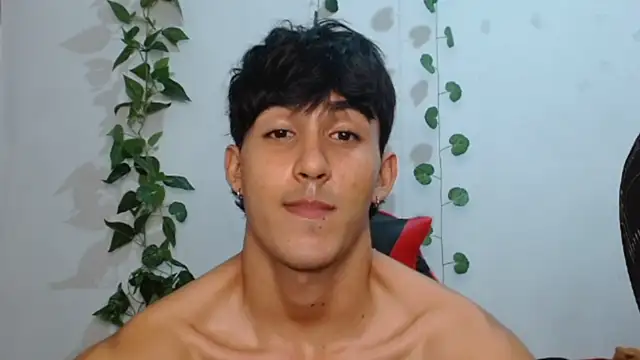 Snapshot of neithanzynxx chatting on February 23, 7:28 pm neithanzynxx online show from February 23, 7:28 pm