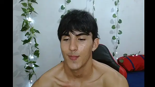 Snapshot of neithanzynxx chatting on March 12, 1:36 am neithanzynxx online show from March 12, 1:36 am