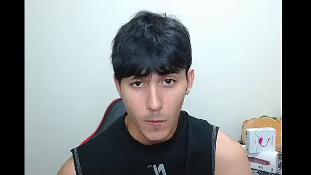 neithanzynxx online show from October 27, 7:51 pm