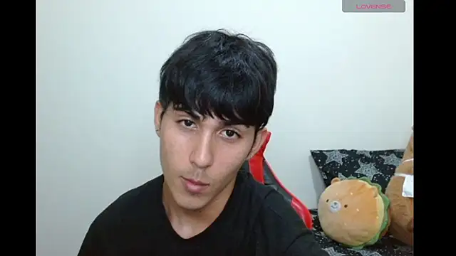 neithanzynxx online show from November 2, 7:49 pm