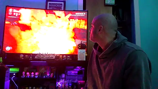 Novabear6996 online show from October 17, 4:04 am