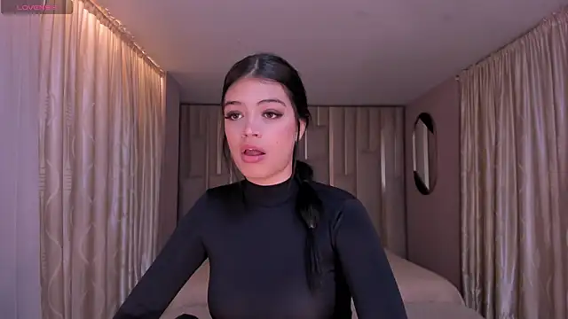 NiaMiller  online show from March 20, 3:34 am