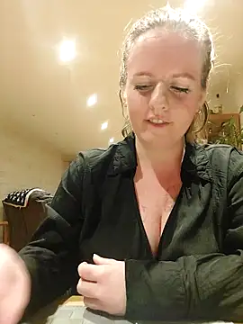 sizha6 online show from March 14, 7:44 pm