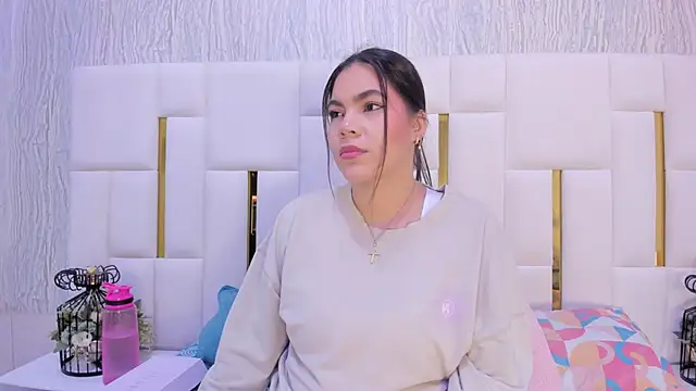 hillary uckerman  online show from October 31, 9:54 am