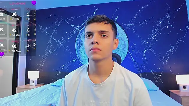 Snapshot of JacobRoberts1 chatting on October 12, 7:46 pm JacobRoberts1 online show from October 12, 7:46 pm