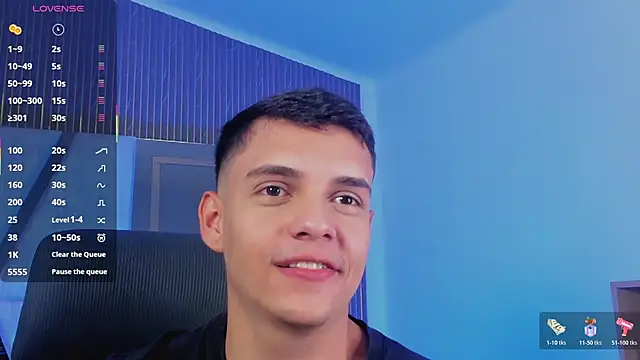 Snapshot of JacobRoberts1 chatting on October 22, 8:41 pm JacobRoberts1 online show from October 22, 8:41 pm