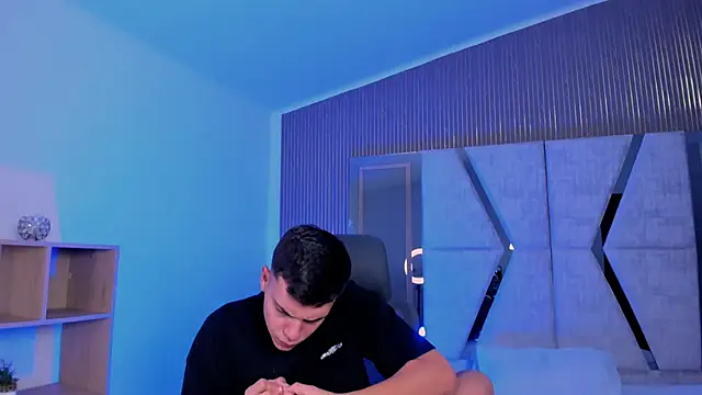 Snapshot of JacobRoberts1 chatting on October 29, 9:05 pm JacobRoberts1 online show from October 29, 9:05 pm