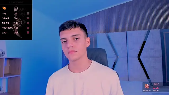 Snapshot of JacobRoberts1 chatting on November 3, 7:37 pm JacobRoberts1 online show from November 3, 7:37 pm