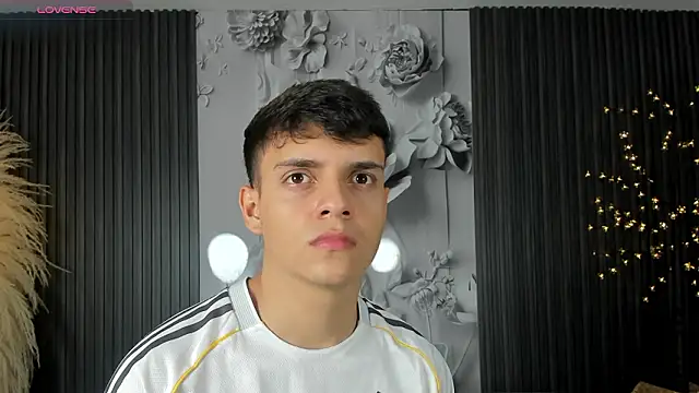 JacobRoberts1 online show from February 4, 4:07 am