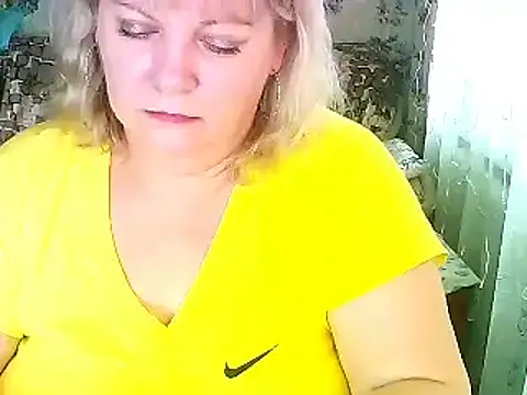 FlowerButterf online show from December 17, 9:28 am