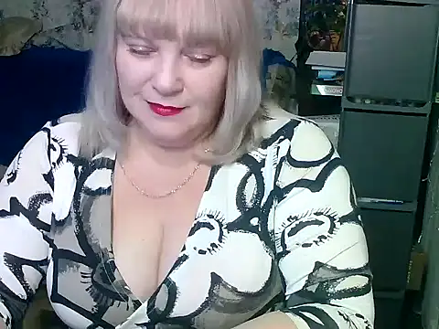 FlowerButterf online show from March 5, 7:49 pm