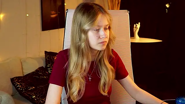 EveMundie online show from May 25, 9:26 am
