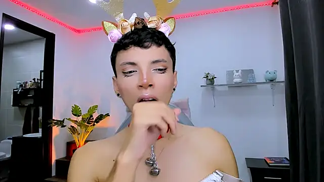 nilam valker online show from October 4, 11:58 pm