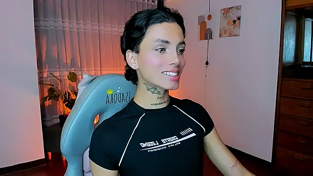 Snapshot of nilam_valker chatting on June 6, 2:05 am nilam valker online show from June 6, 2:05 am