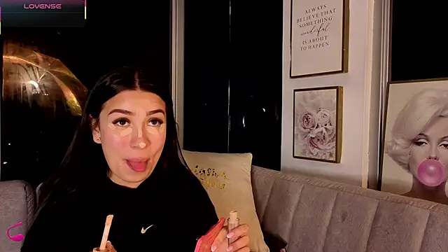 Ivanna West online show from December 18, 10:10 am